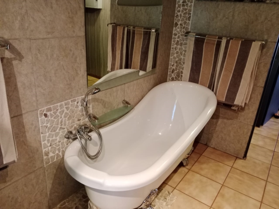 4 Bedroom Property for Sale in Kuruman Northern Cape